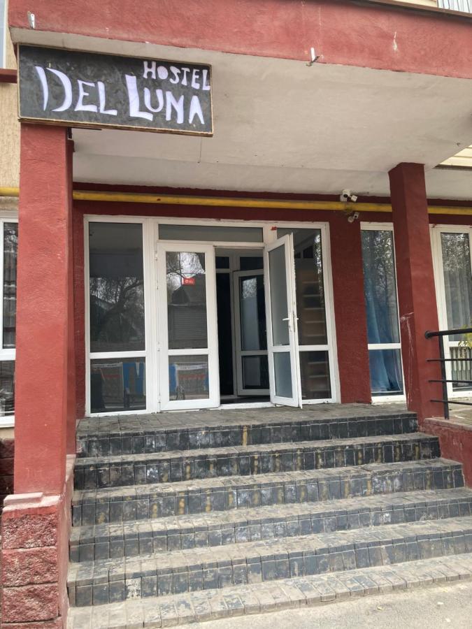 Hostel Del Luna Almaty Extérieur photo